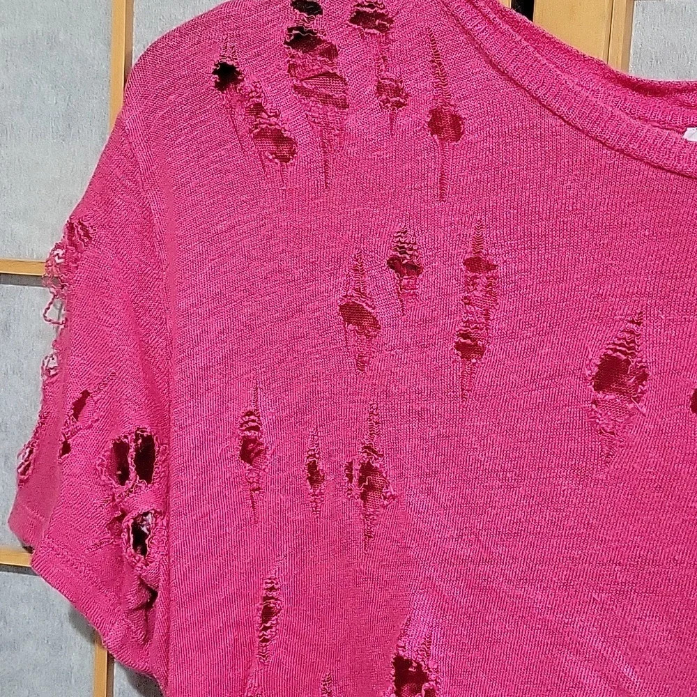 IRO pink 100% linen t-shirt with styled holes - Picture 8 of 10